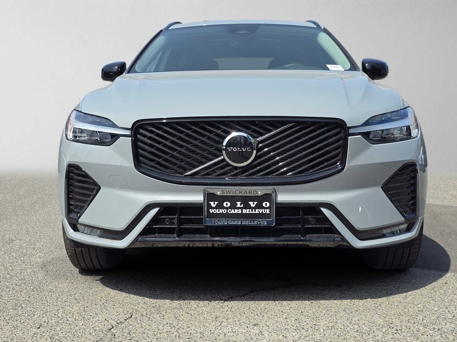 2026 Volvo XC60 Core