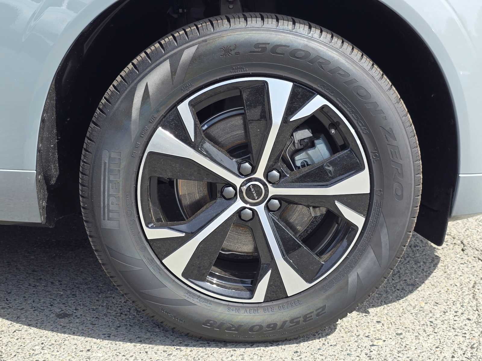2026 Volvo XC60 Core