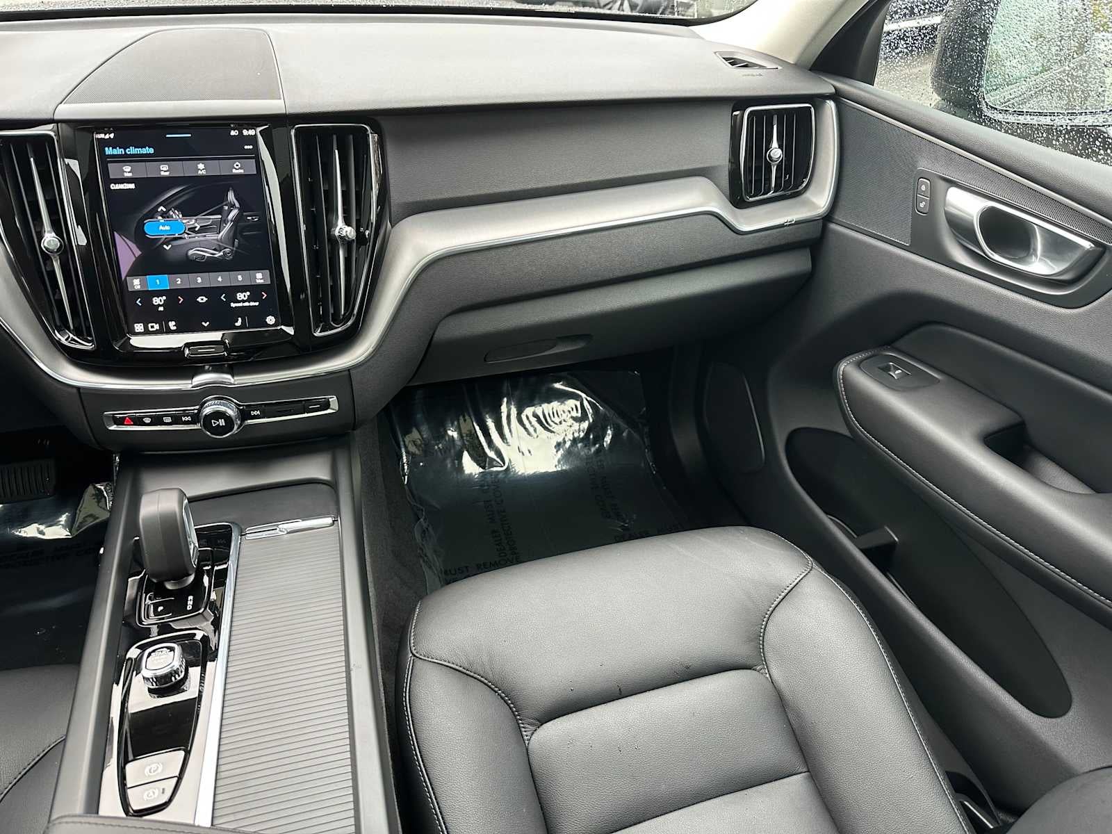 2025 Volvo XC60 Core