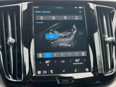 2025 Volvo XC60 Core