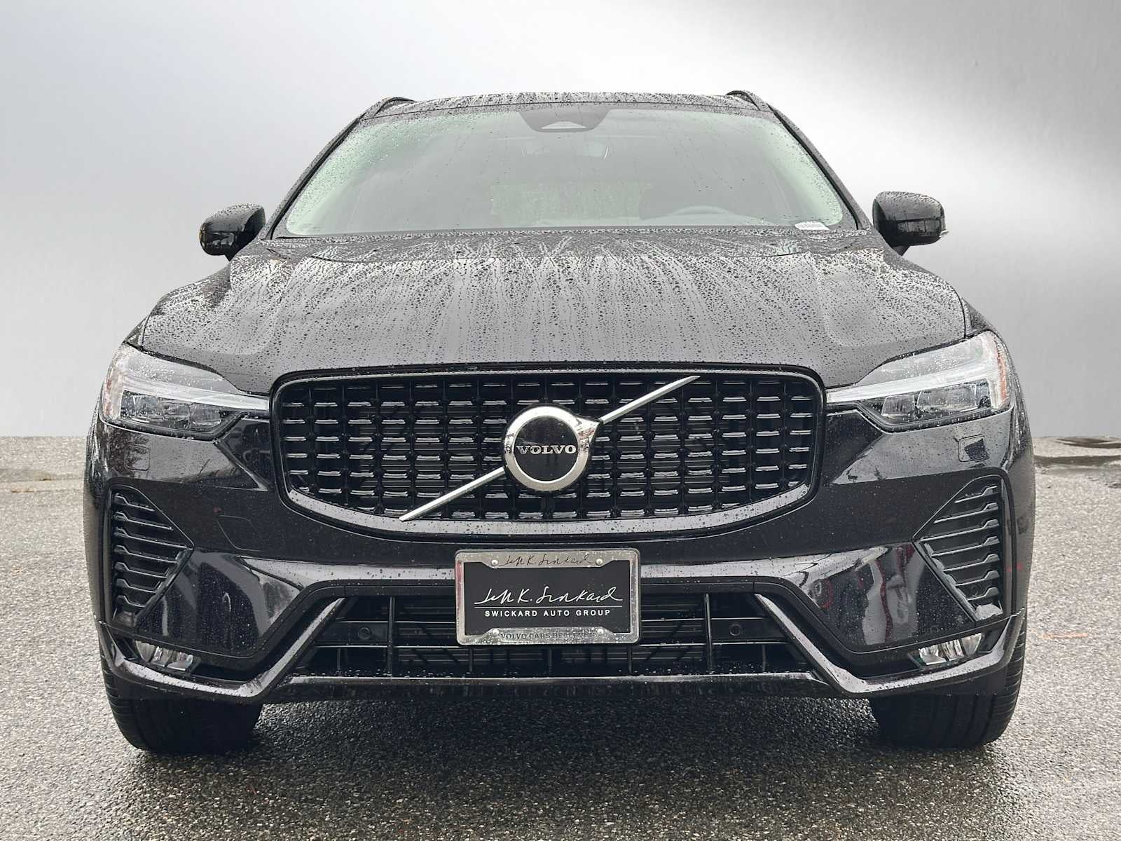 2025 Volvo XC60 Core
