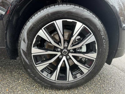 2025 Volvo XC60 Core