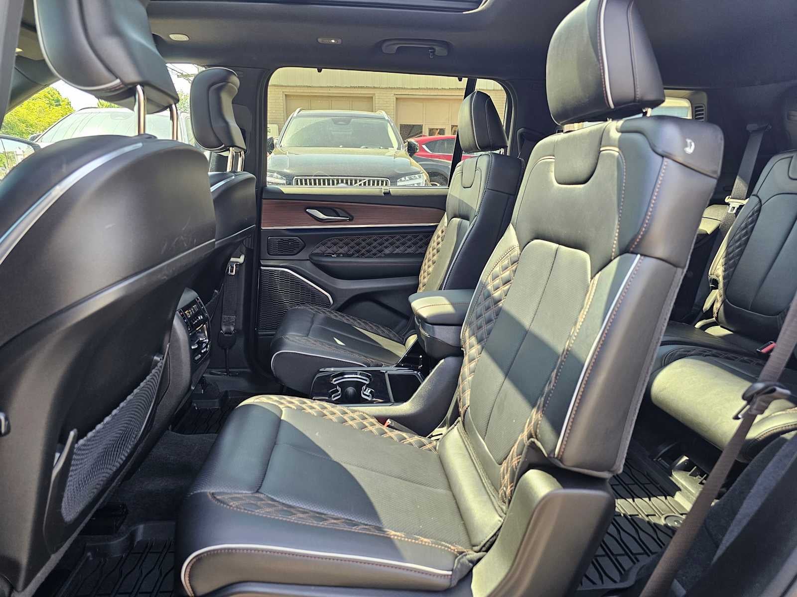 2022 Jeep Grand Cherokee L Summit