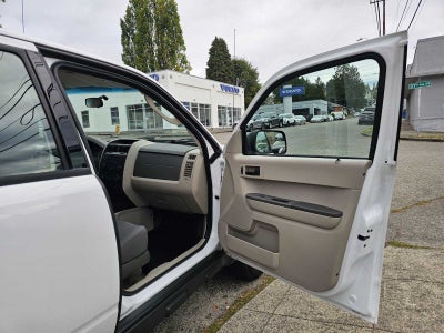2011 Ford Escape XLS
