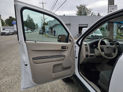 2011 Ford Escape XLS