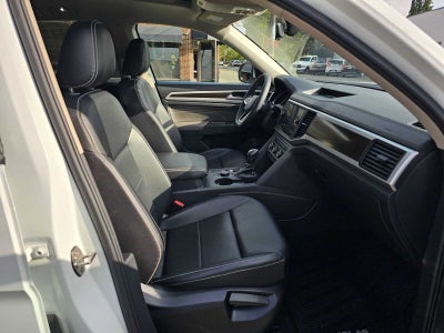 2021 Volkswagen Atlas 3.6L V6 SE w/Technology