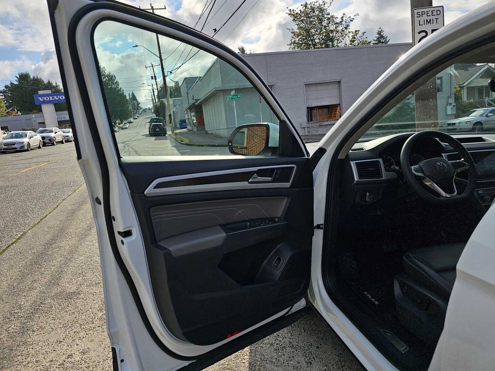 2021 Volkswagen Atlas 3.6L V6 SE w/Technology