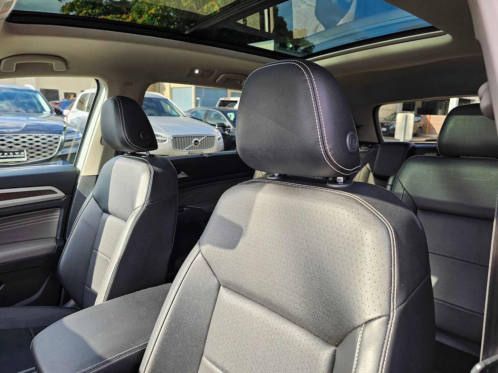2021 Volkswagen Atlas 3.6L V6 SE w/Technology