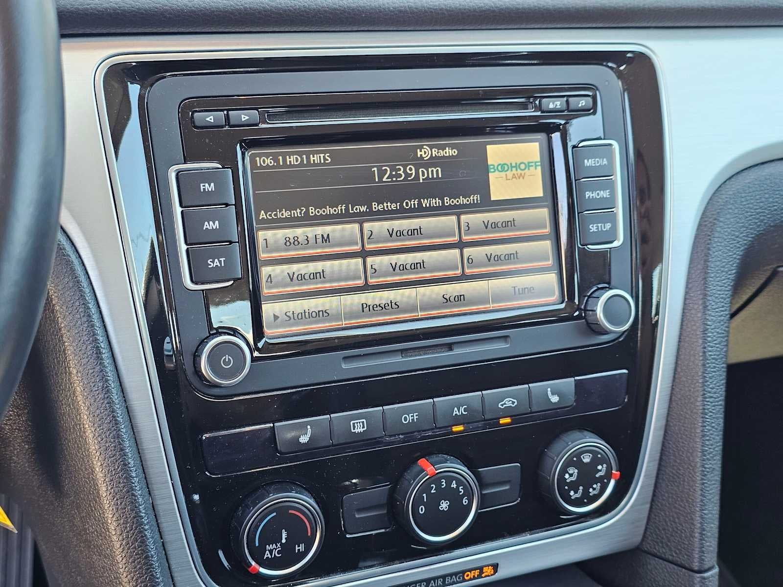 2013 Volkswagen Passat SE