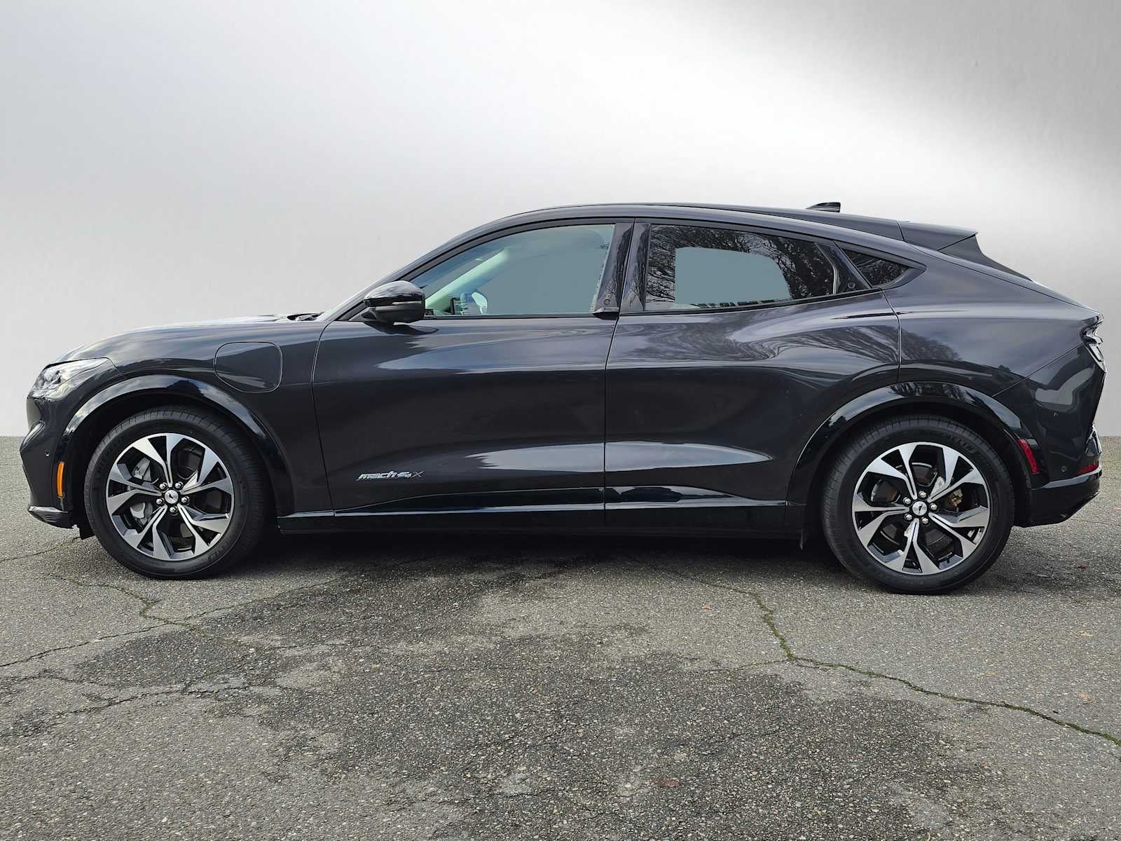 2022 Ford Mustang Mach-E Premium