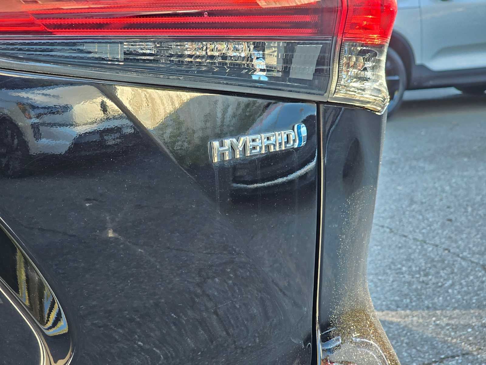 2021 Toyota Highlander Hybrid Platinum