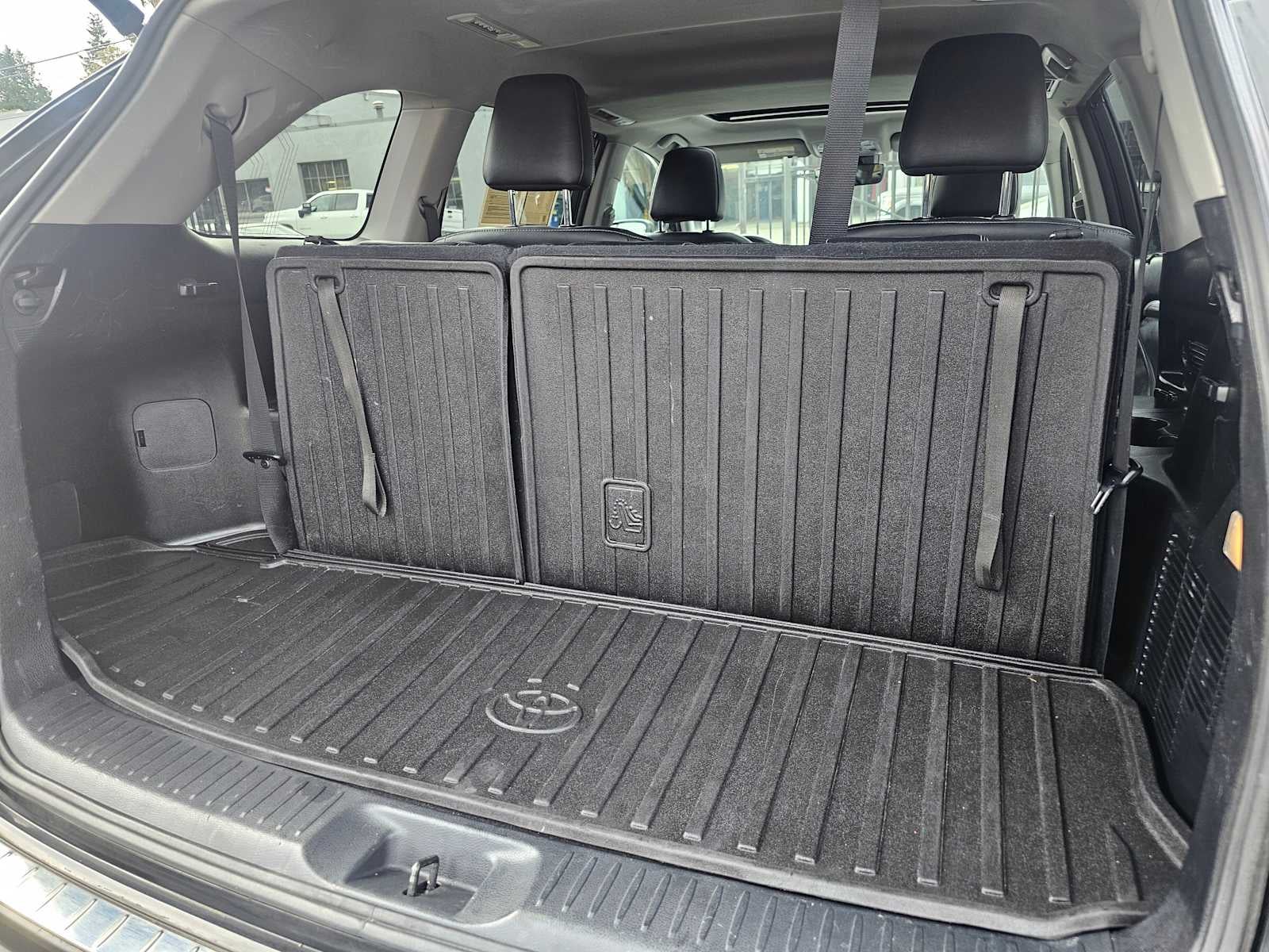2017 Toyota Highlander SE