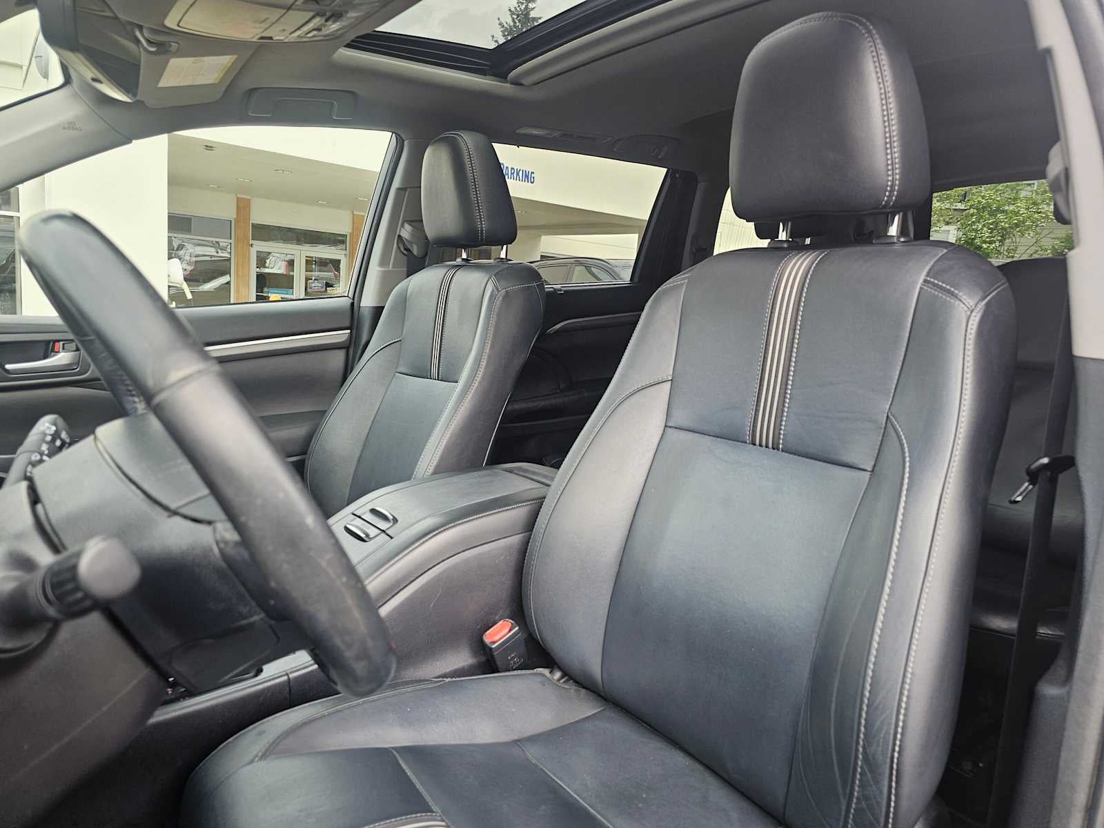 2017 Toyota Highlander SE