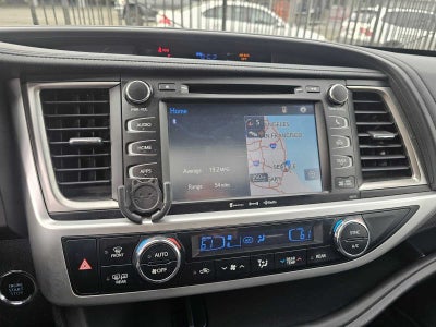 2017 Toyota Highlander SE