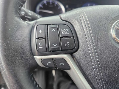2017 Toyota Highlander SE