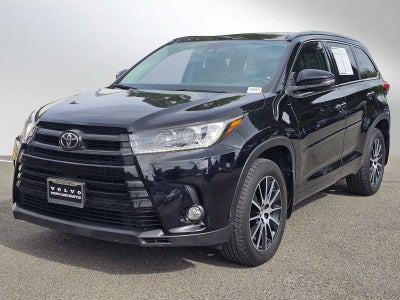 2017 Toyota Highlander SE