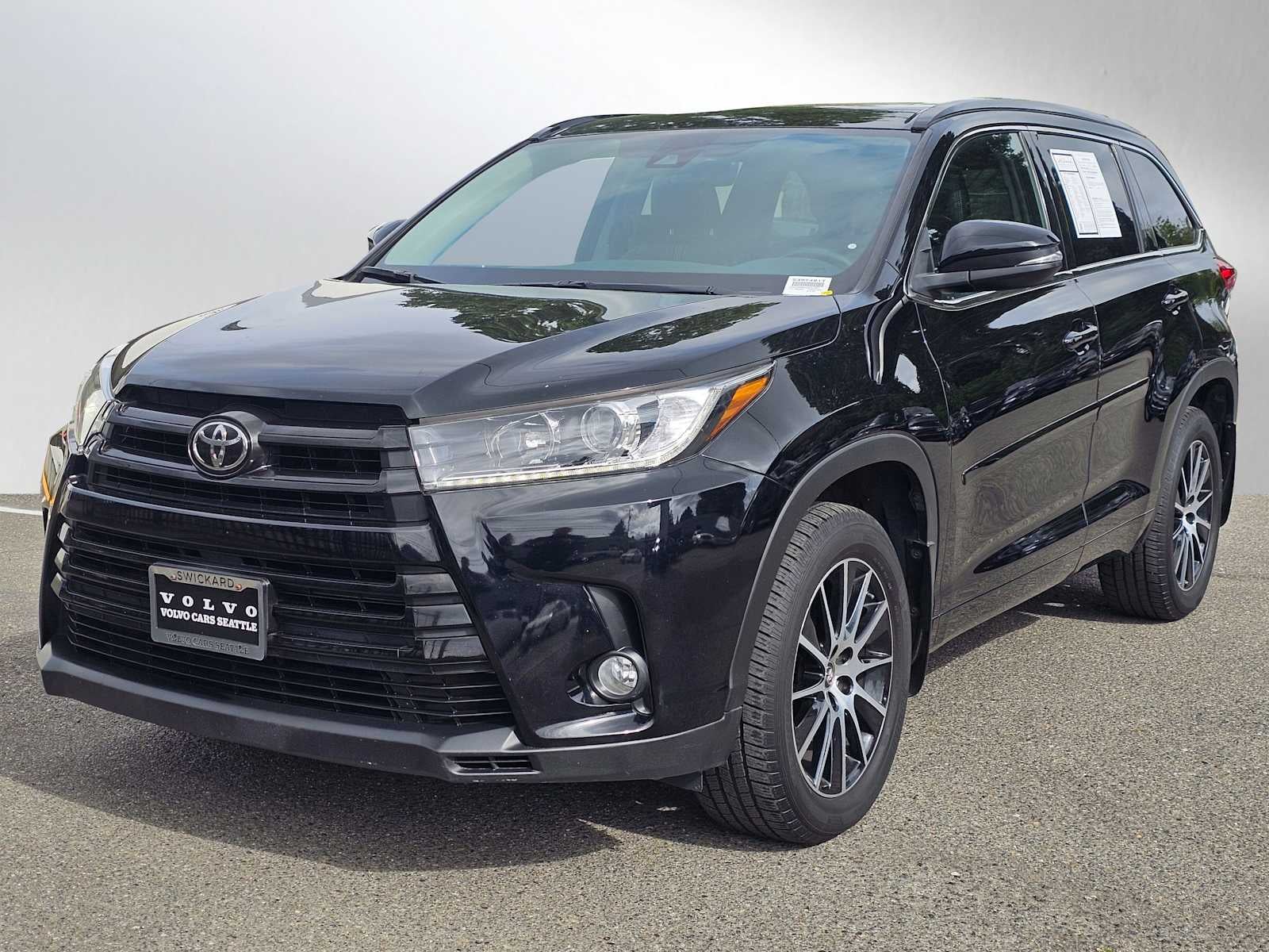 2017 Toyota Highlander SE