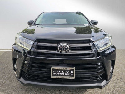 2017 Toyota Highlander SE