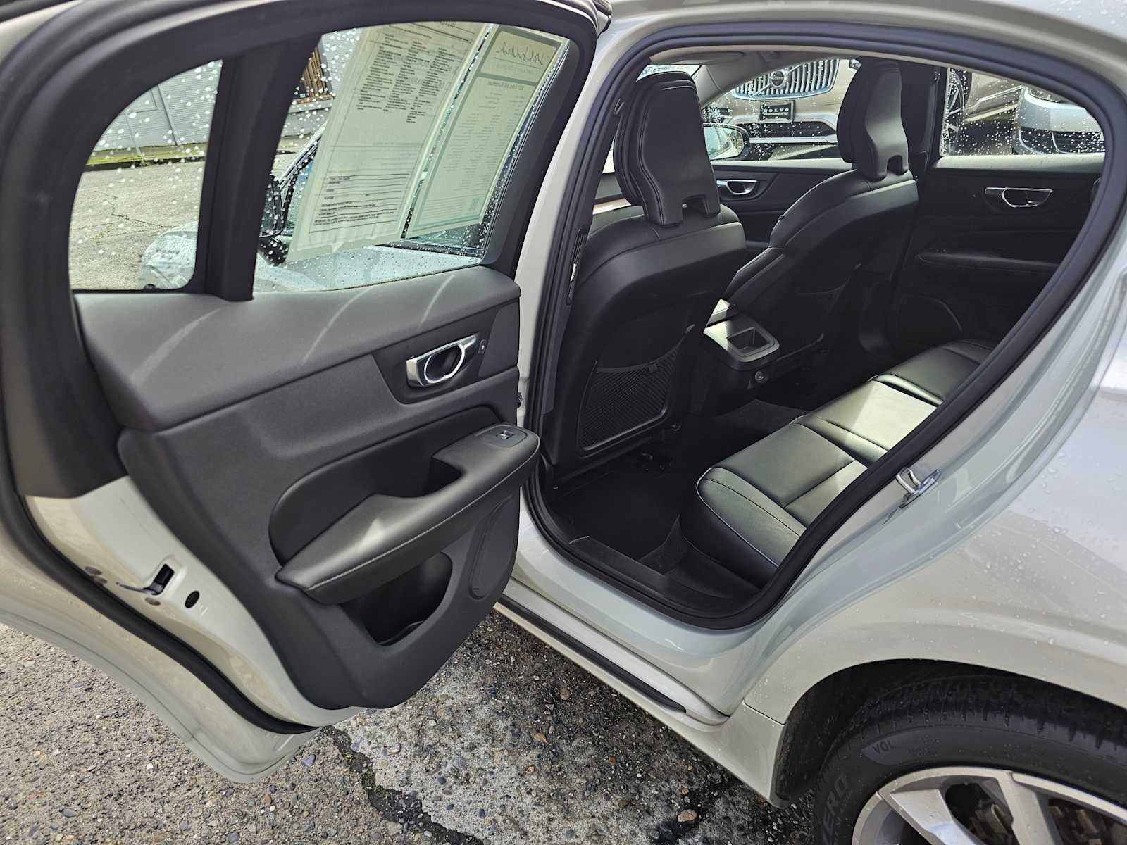 2021 Volvo S60 Momentum