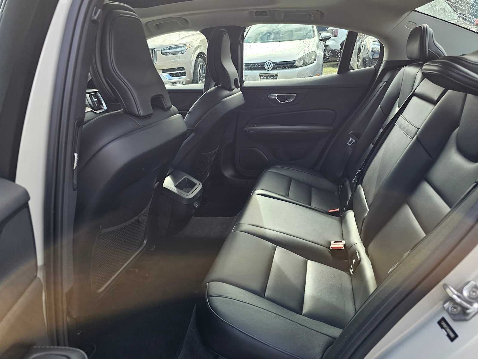 2021 Volvo S60 Momentum