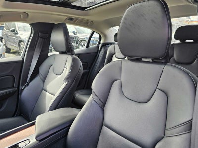 2021 Volvo S60 Momentum