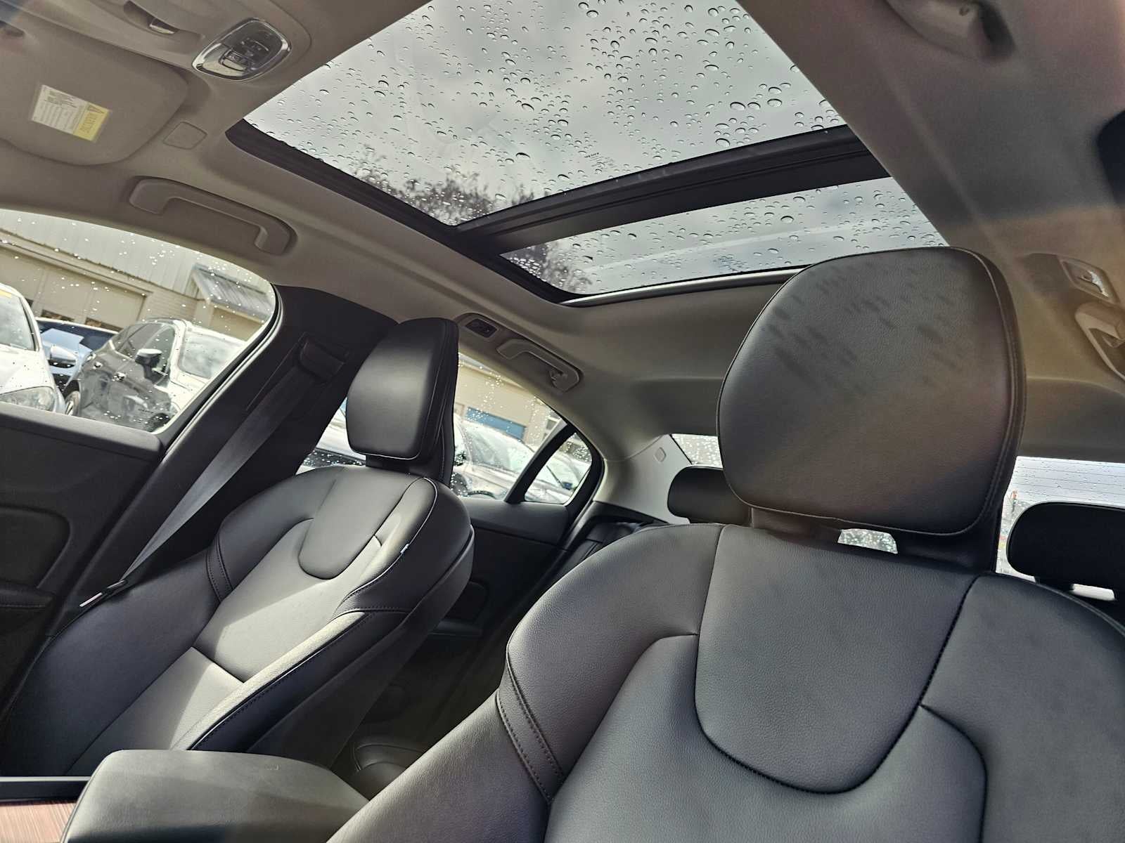 2021 Volvo S60 Momentum