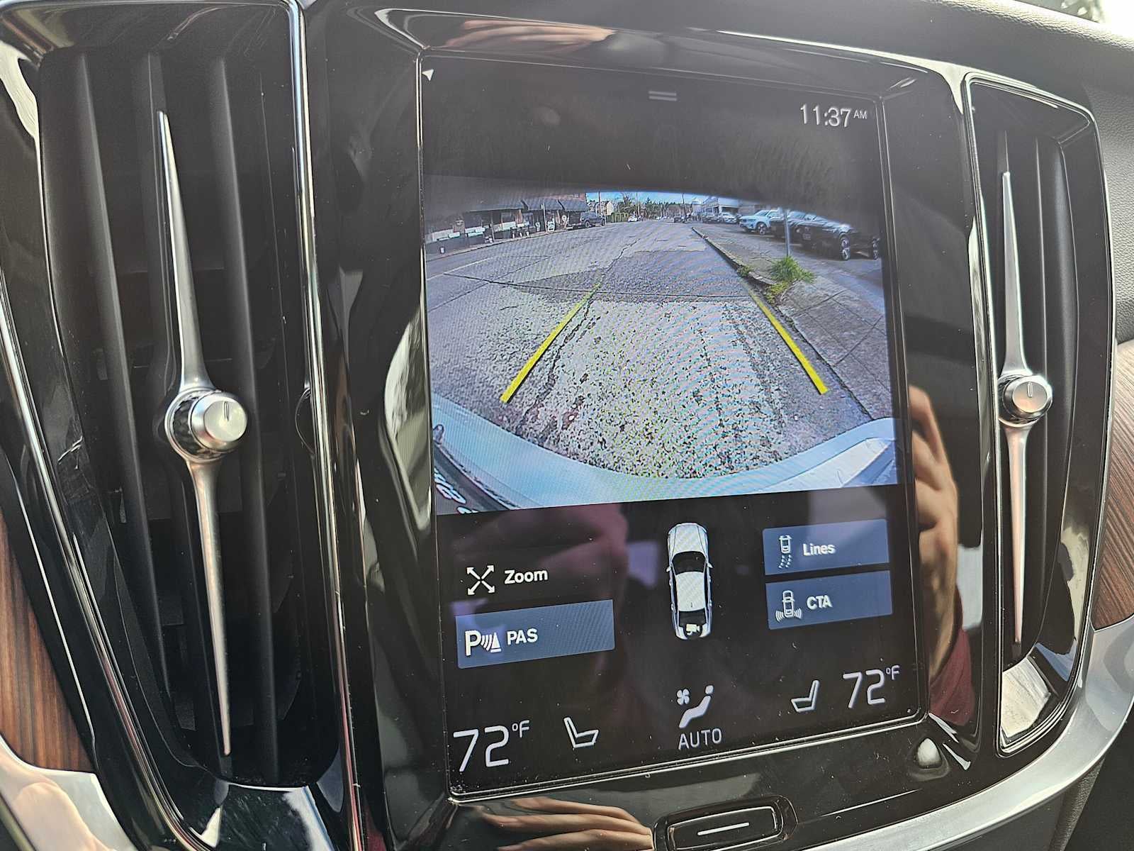 2021 Volvo S60 Momentum