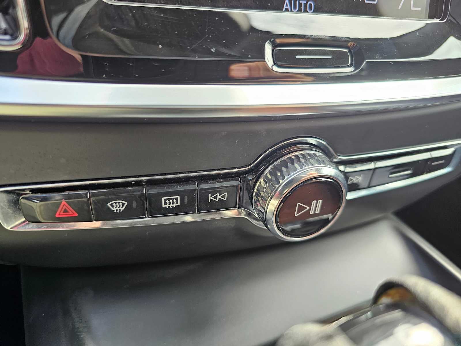 2021 Volvo S60 Momentum