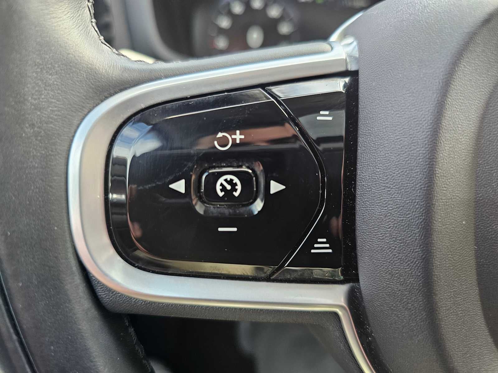 2021 Volvo S60 Momentum