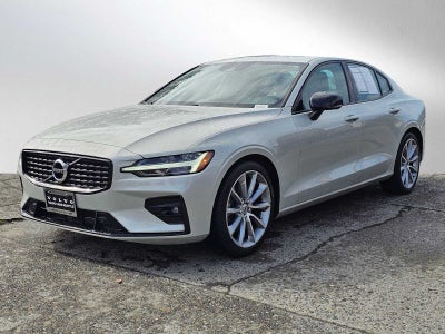 2021 Volvo S60 Momentum