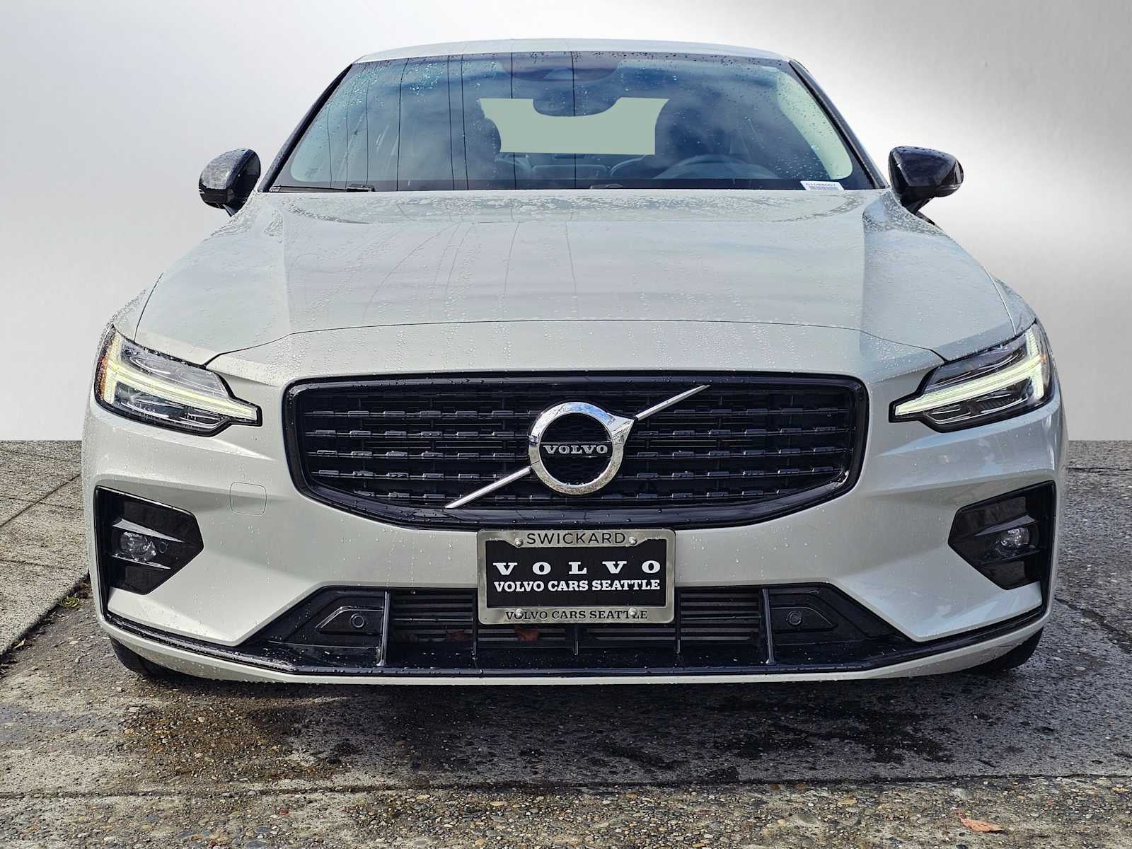 2021 Volvo S60 Momentum