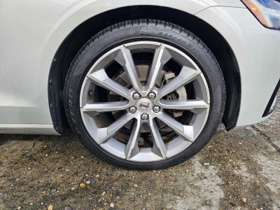 2021 Volvo S60 Momentum