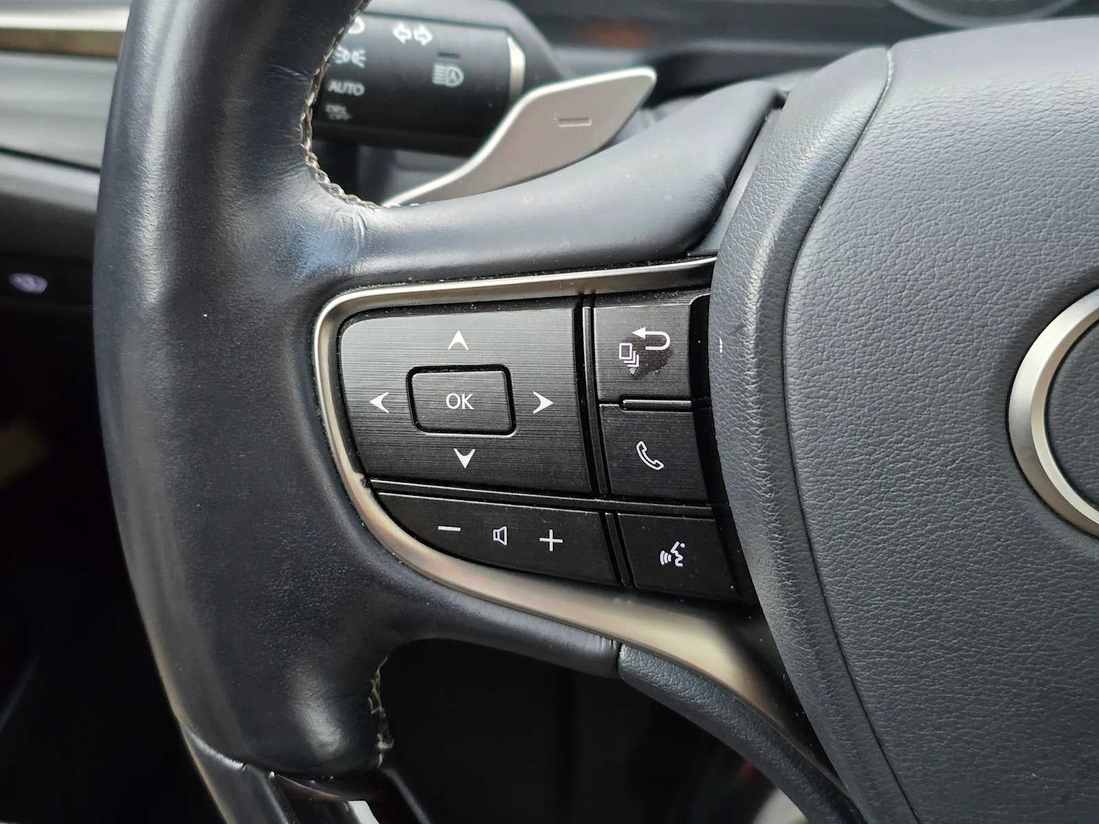 2019 Lexus ES Luxury