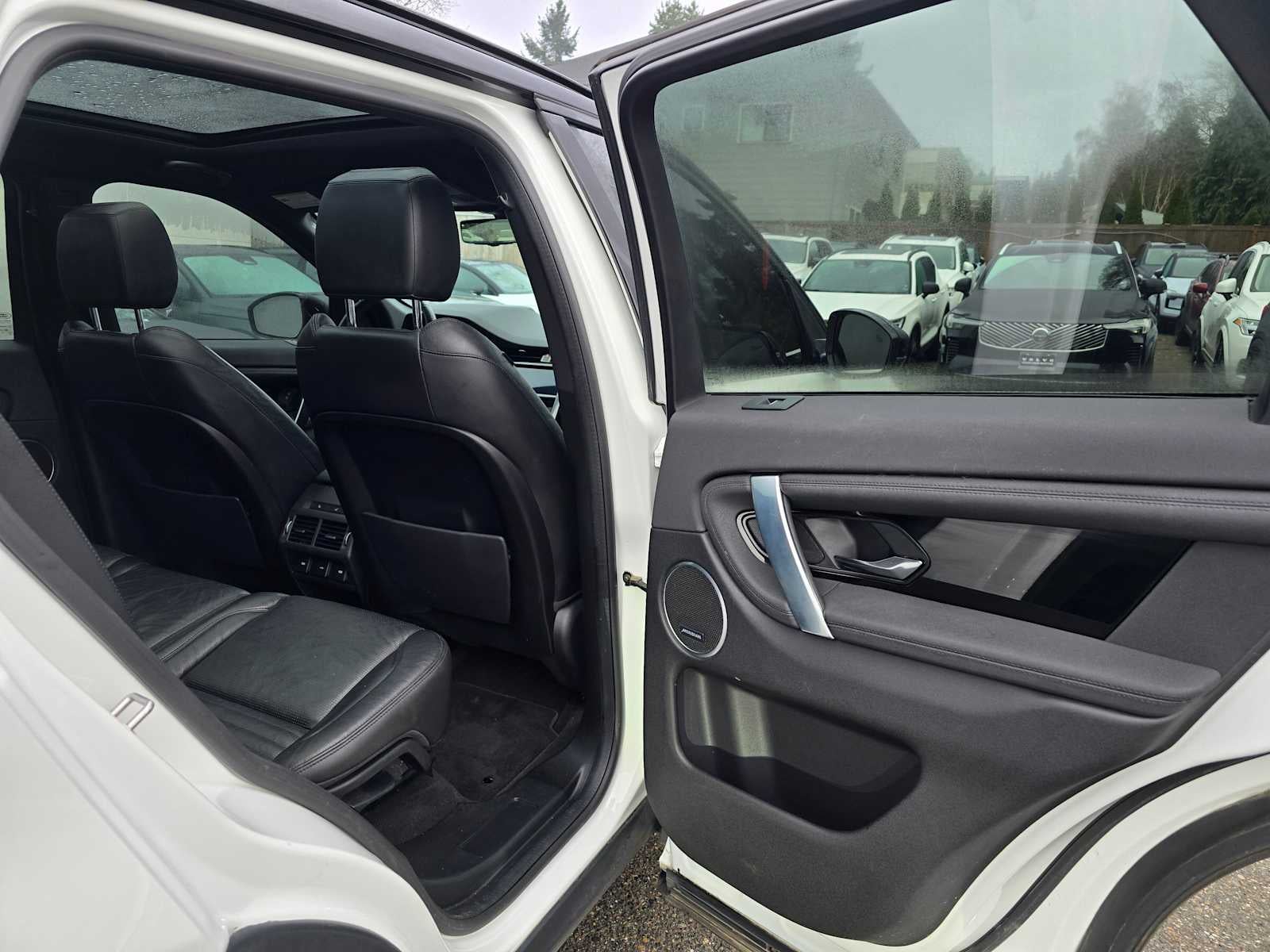 2020 Land Rover Discovery Sport SE