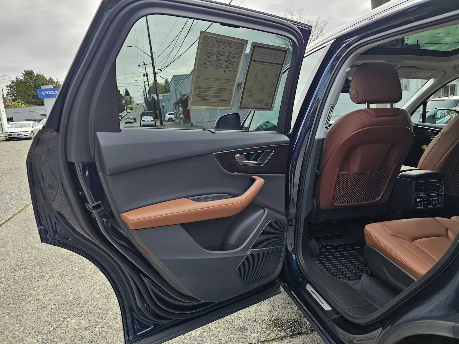 2023 Audi Q7 Premium Plus