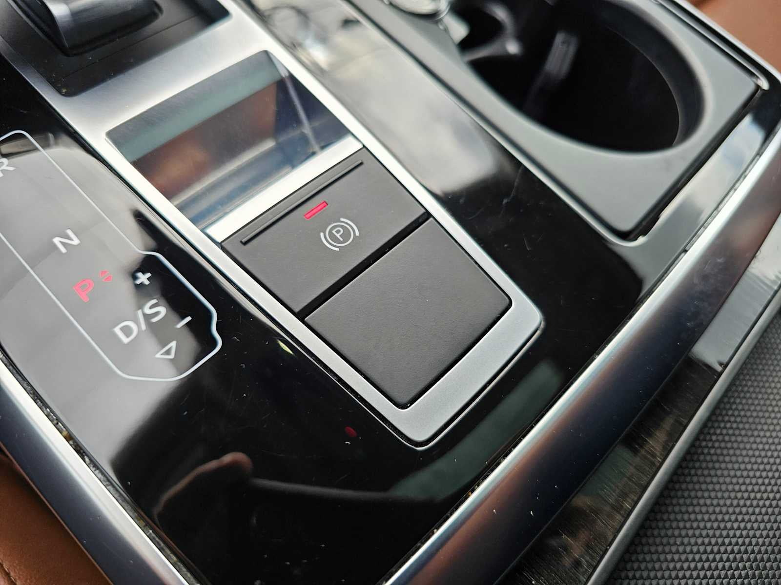 2023 Audi Q7 Premium Plus