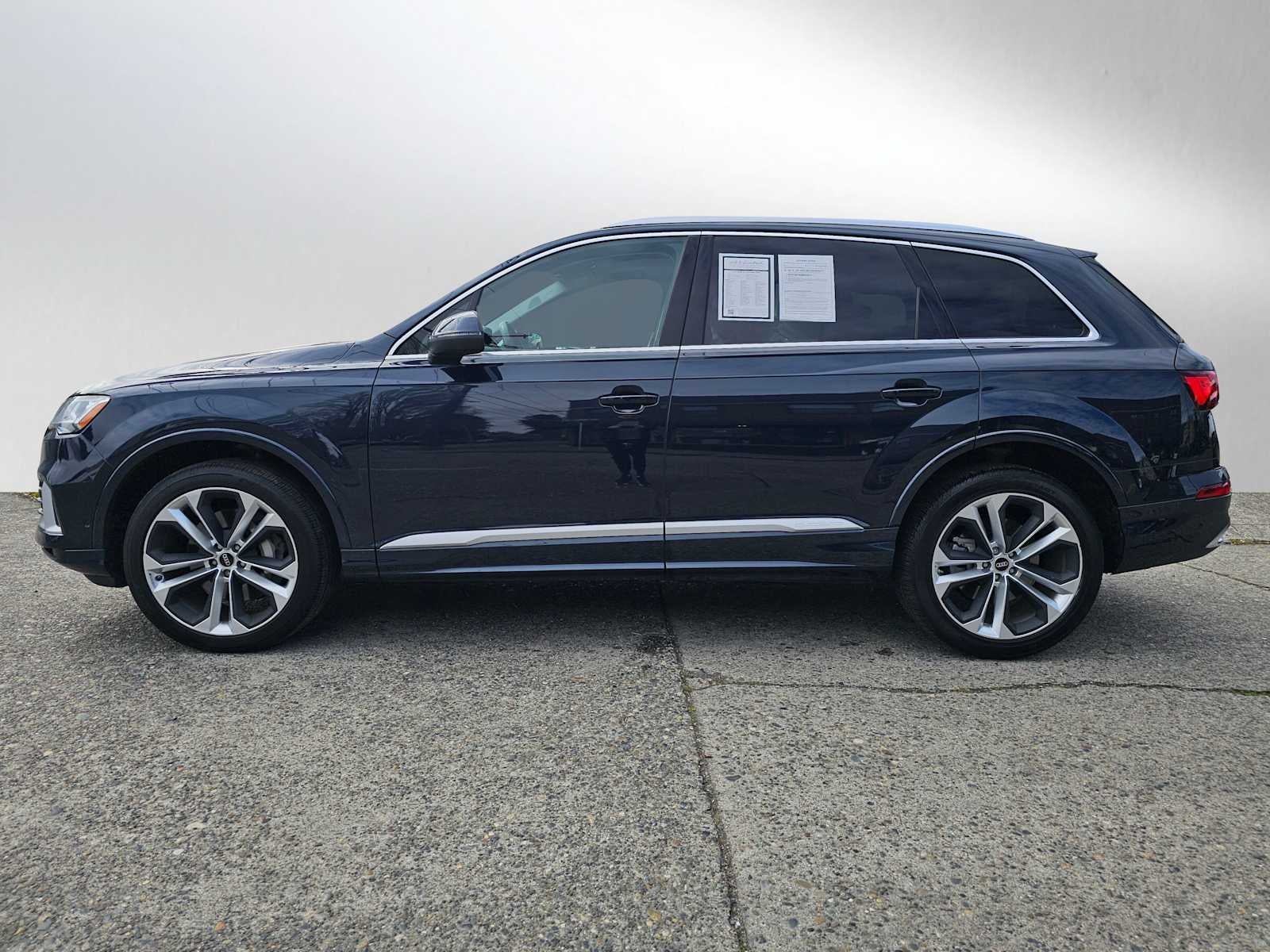 2023 Audi Q7 Premium Plus