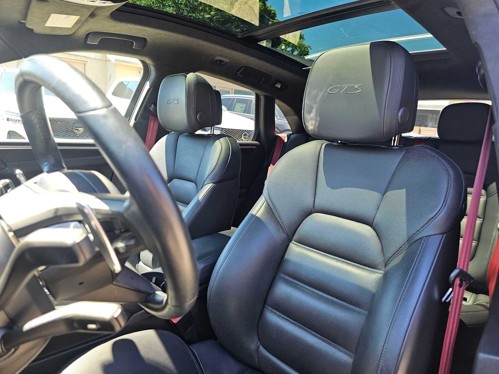 2023 Porsche Macan GTS