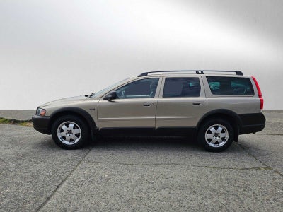 2004 Volvo V70 XC70