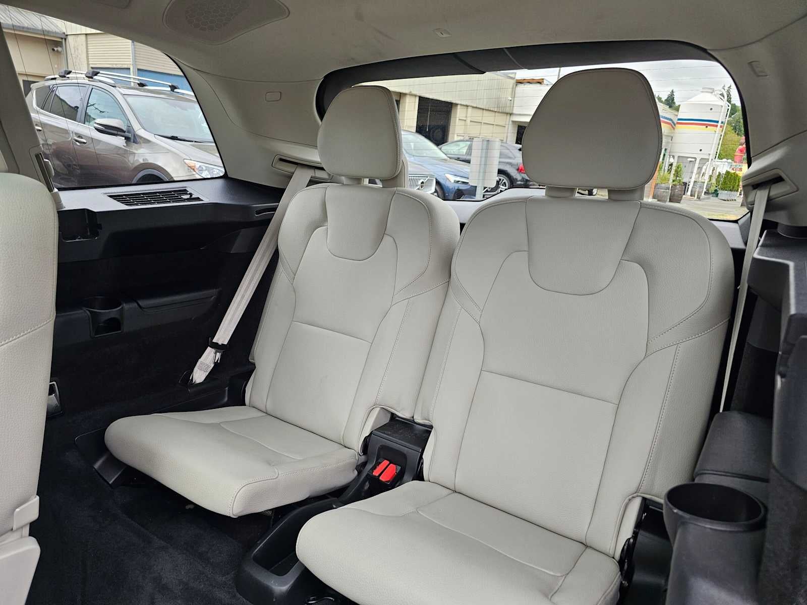 2023 Volvo XC90 Plus