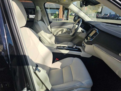 2024 Volvo XC90 Plus Bright Theme