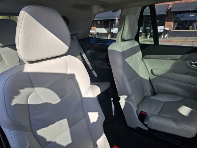 2024 Volvo XC90 Plus Bright Theme