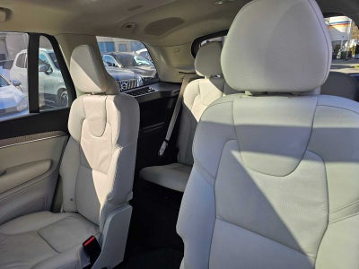 2024 Volvo XC90 Plus Bright Theme