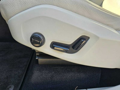 2024 Volvo XC90 Plus Bright Theme