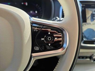 2024 Volvo XC90 Plus Bright Theme