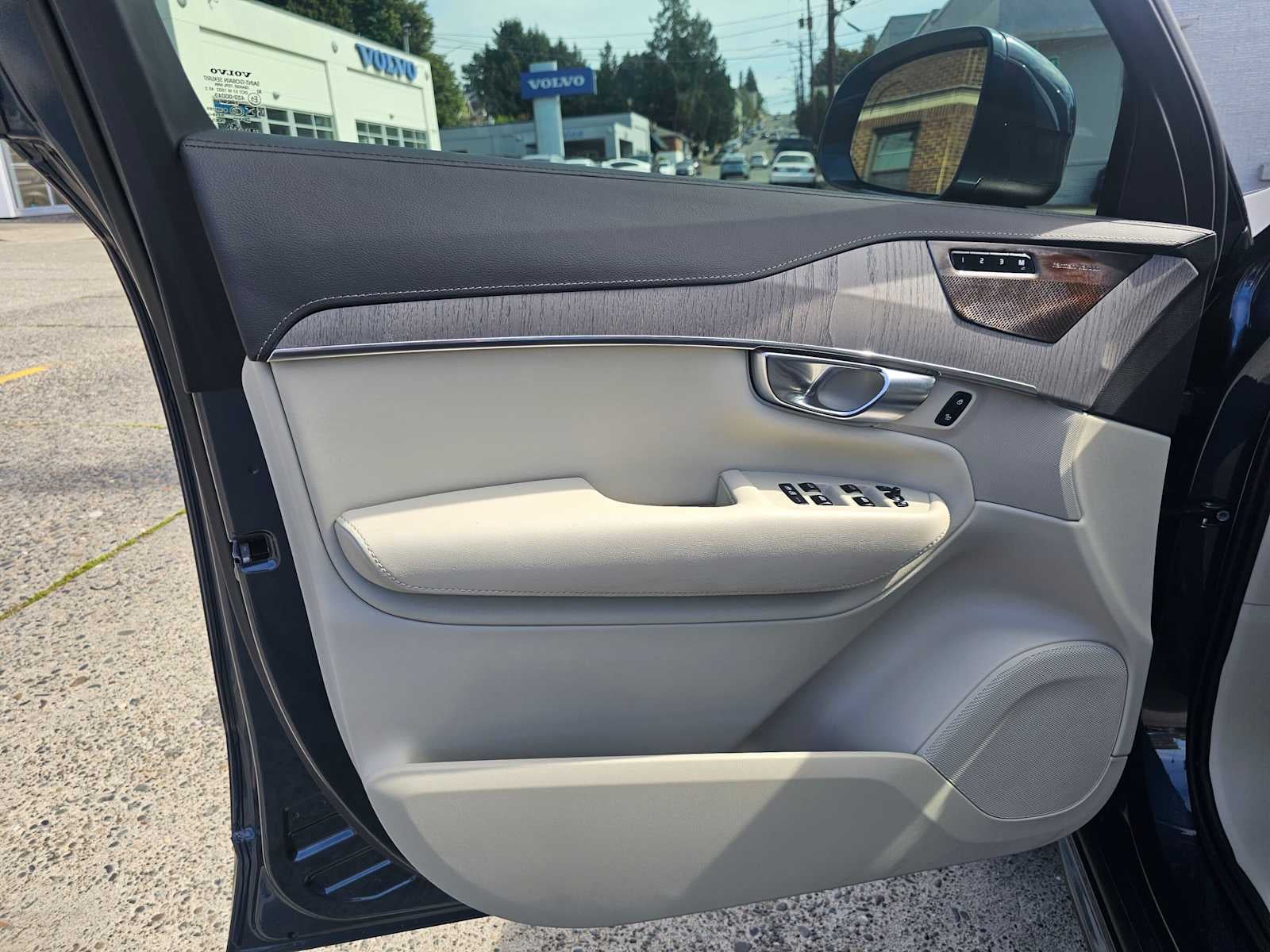 2025 Volvo XC90 Ultra