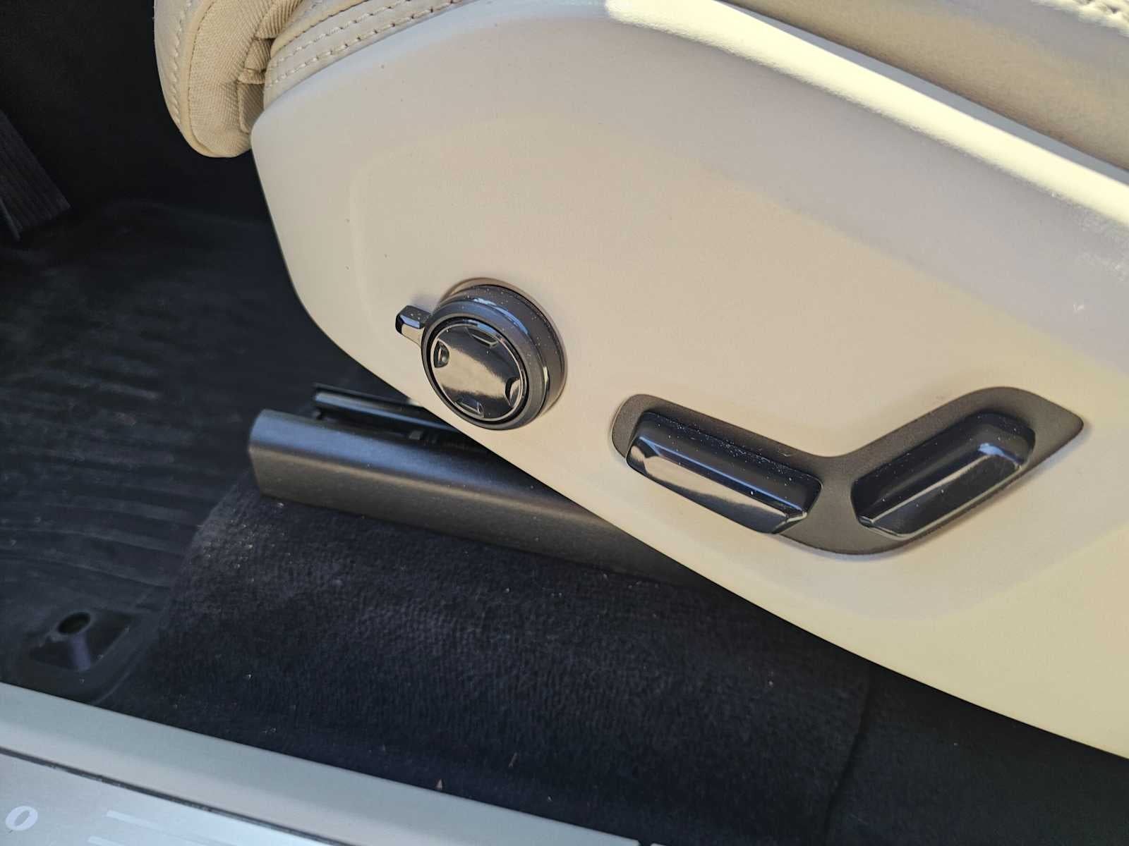 2023 Volvo XC90 Ultimate