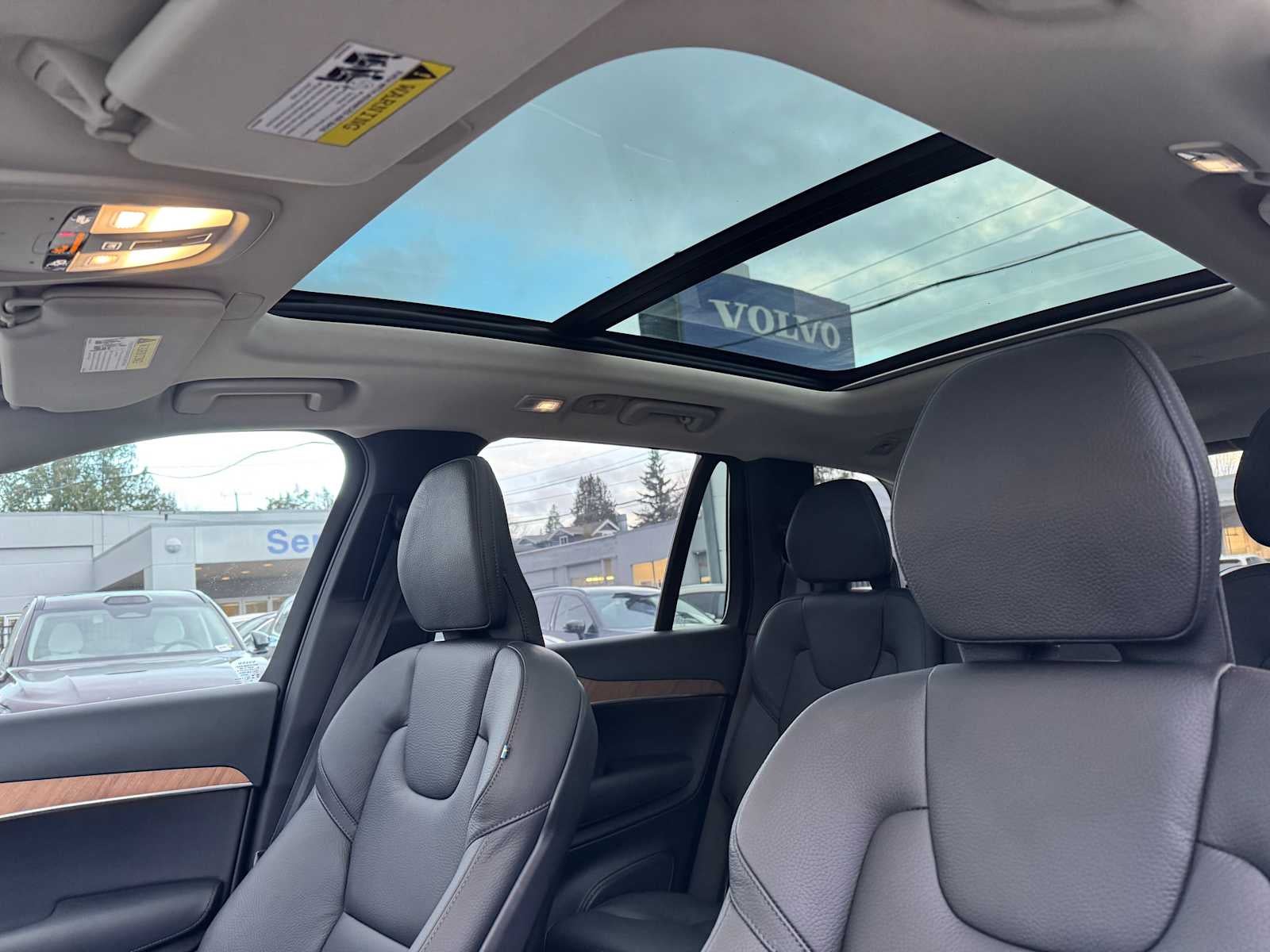 2025 Volvo XC90 Plus