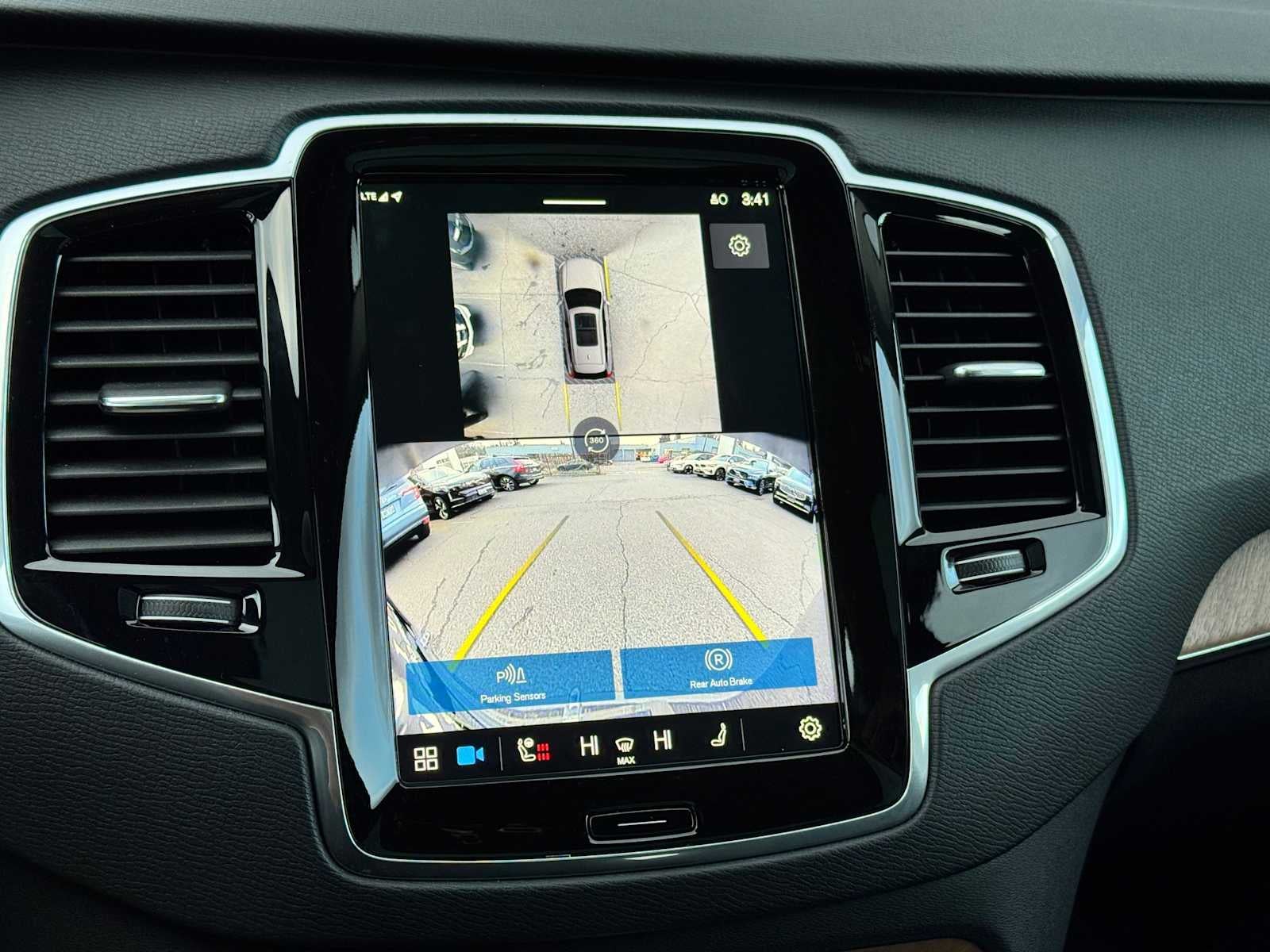 2025 Volvo XC90 Plus