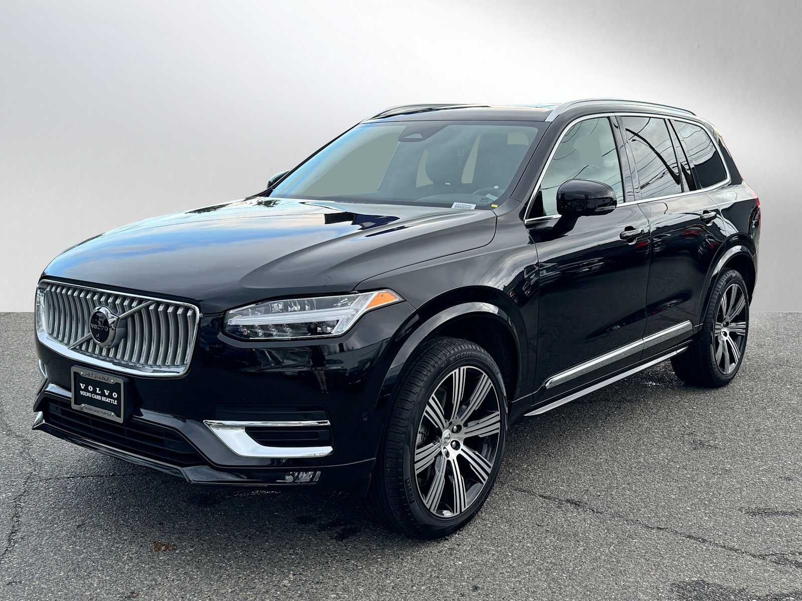 2025 Volvo XC90 Plus